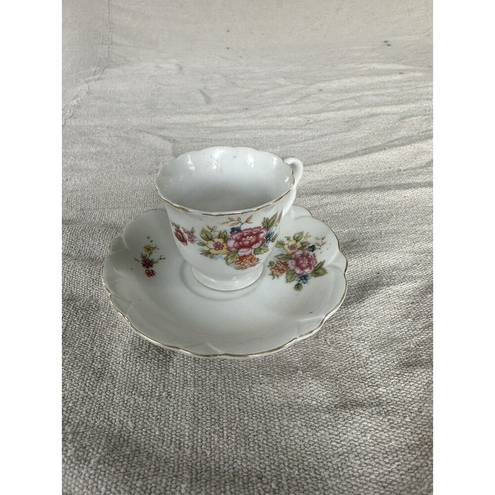 MERIT Miniature Vintage Teacup And saucer. Made In Occupied JAPAN